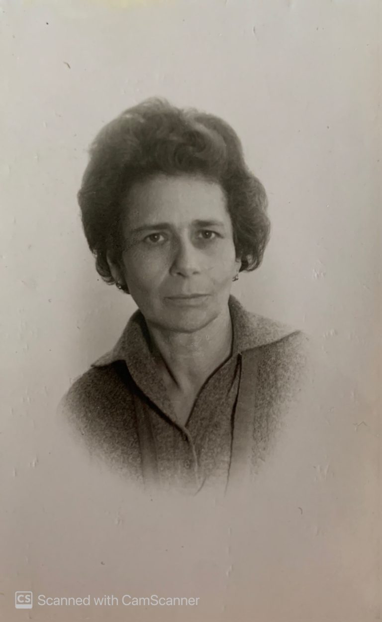 A8FF3142-7C13-41C9-A9D8-142F8D7B2159