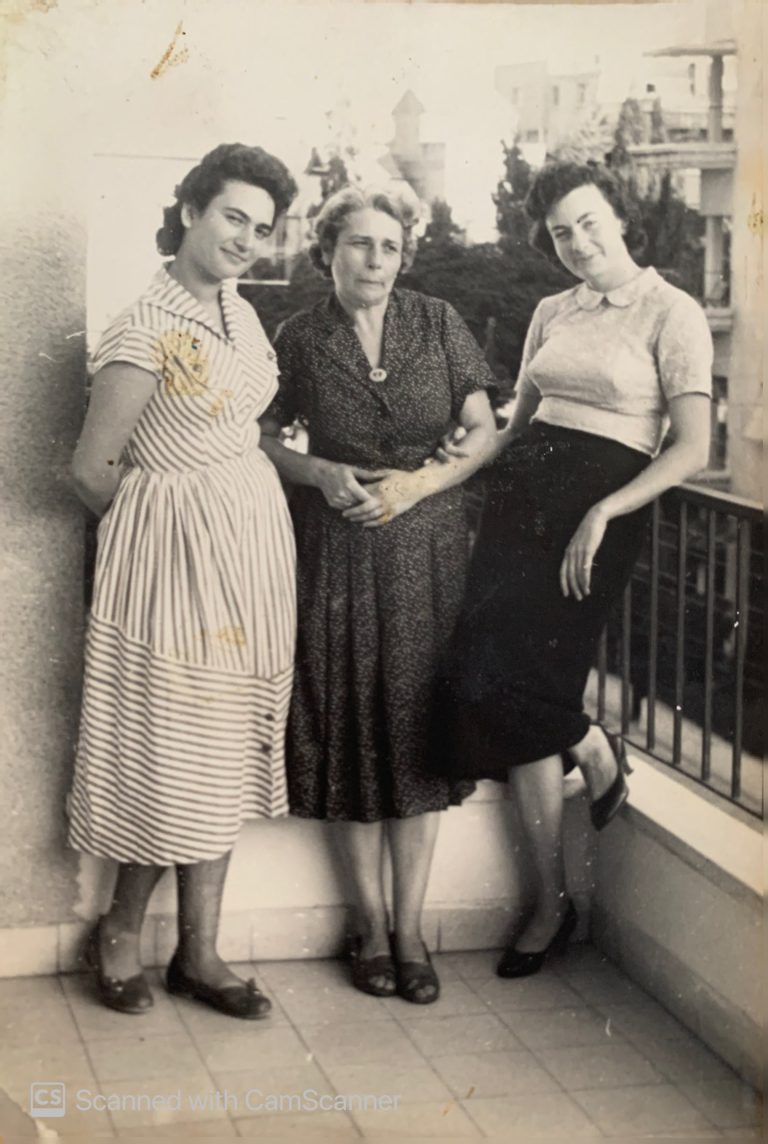 AD446FAD-4F31-4E02-BB88-13115AB48492