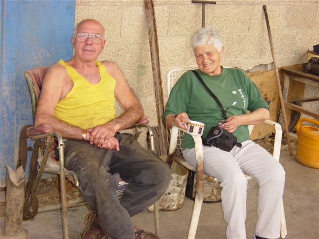 אצל הסבים 020