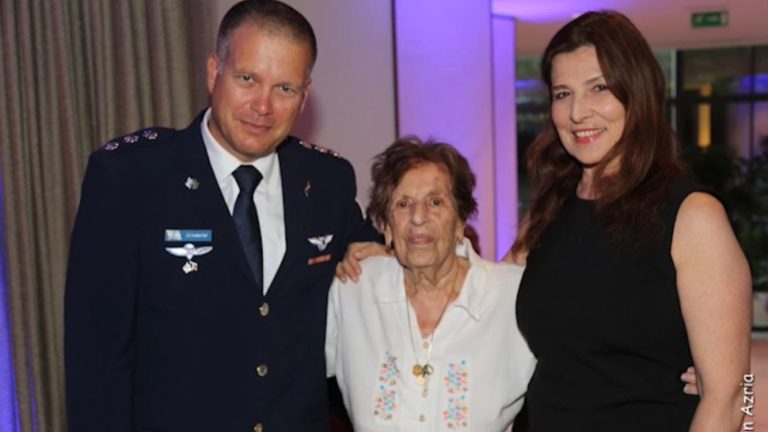 0ed03b7c-4fc6-4854-8486-90ea262ffbdb